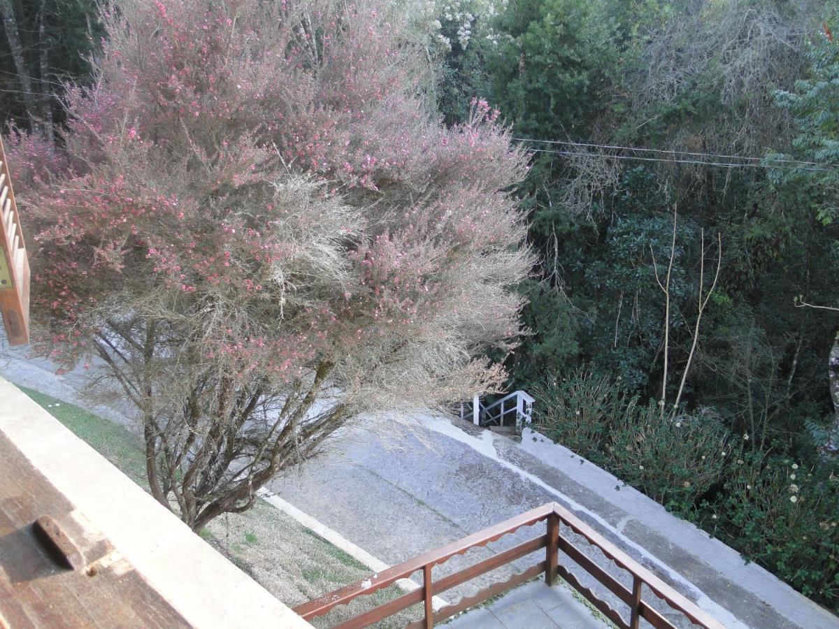 Casa Em Condominio Privado Campos do Jordão Eksteriør billede